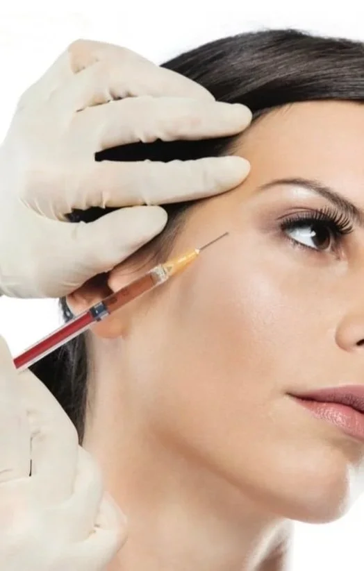 Under-eye injection during a regenerative treatment